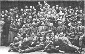 etudiants et enseignants de l'université secrète urainienne de Lviv. Début des années 1920